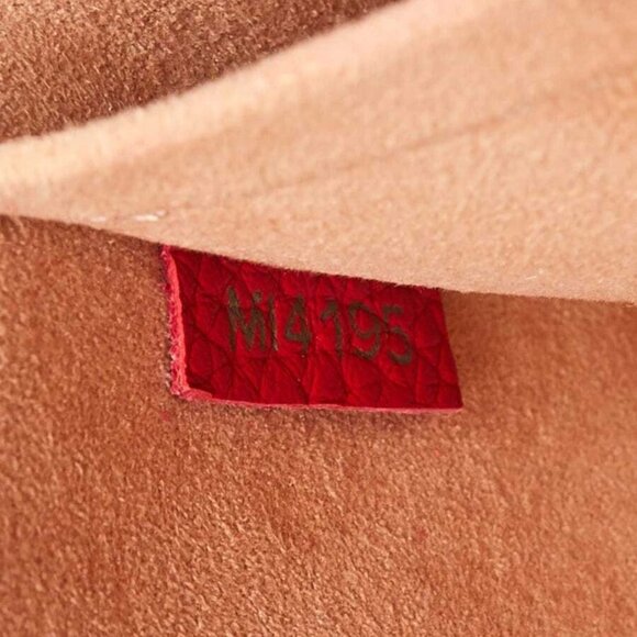 Louis Vuitton Coquelicot Taurillon Leather Volta Bag - Picture 6 of 10